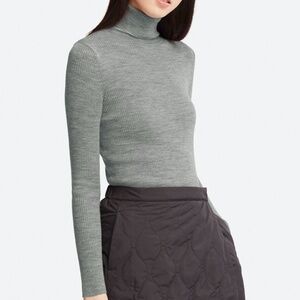 BRAND NEW Extra Fine Merino Ribbed Turtleneck Sweater
